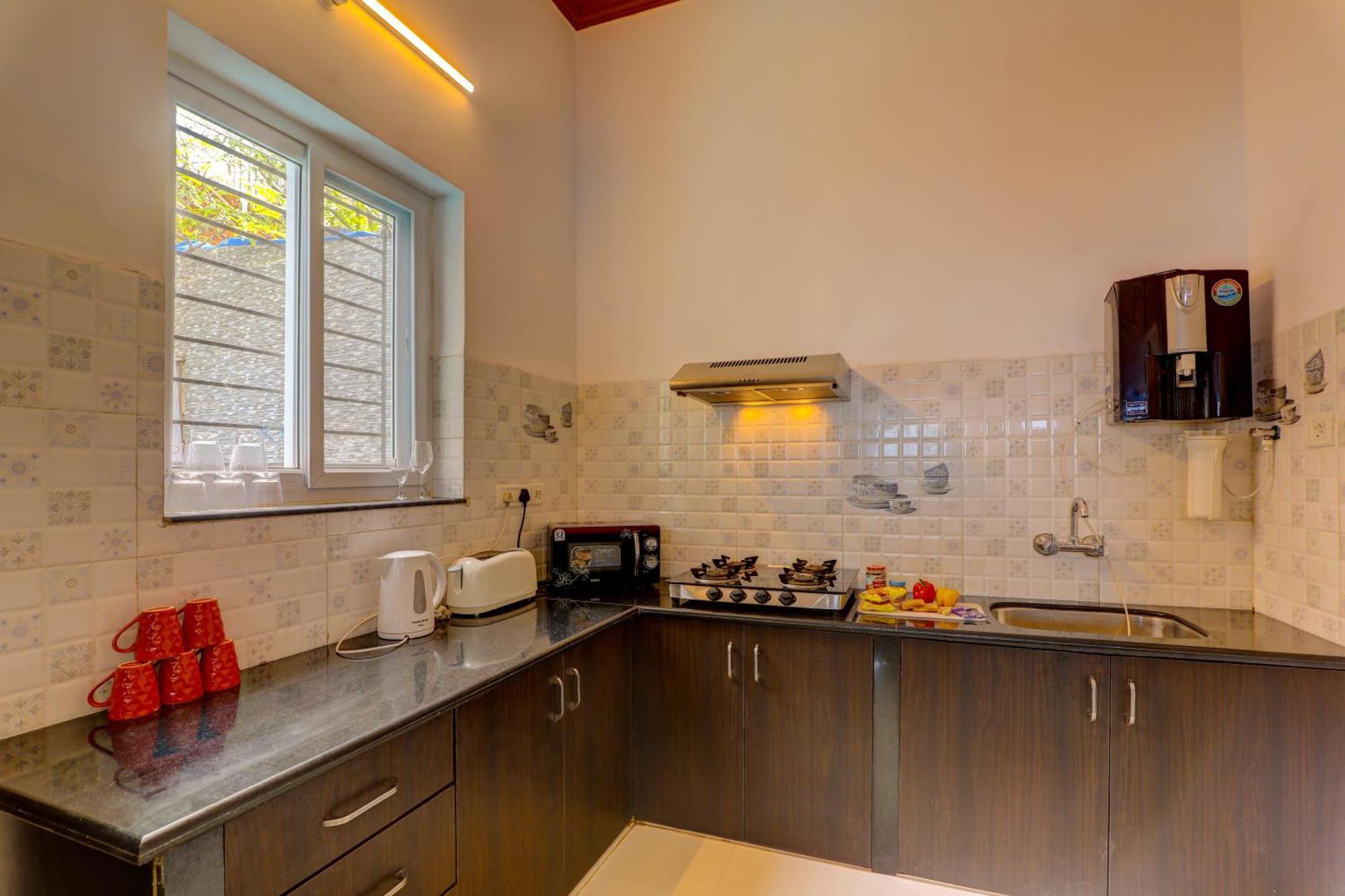Ludo Private Pool Villa, Wifi-Caretaker-Parking, North Goa Бага Екстериор снимка