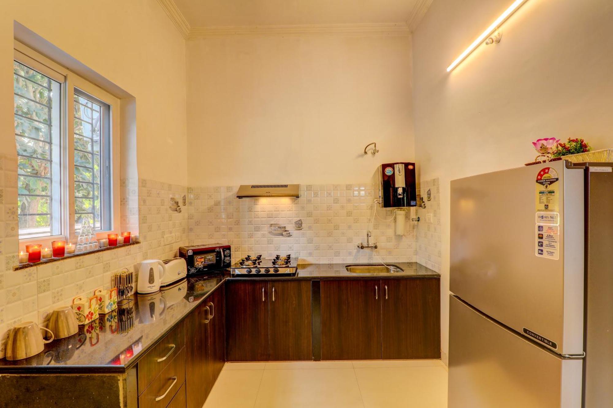 Ludo Private Pool Villa, Wifi-Caretaker-Parking, North Goa Бага Екстериор снимка