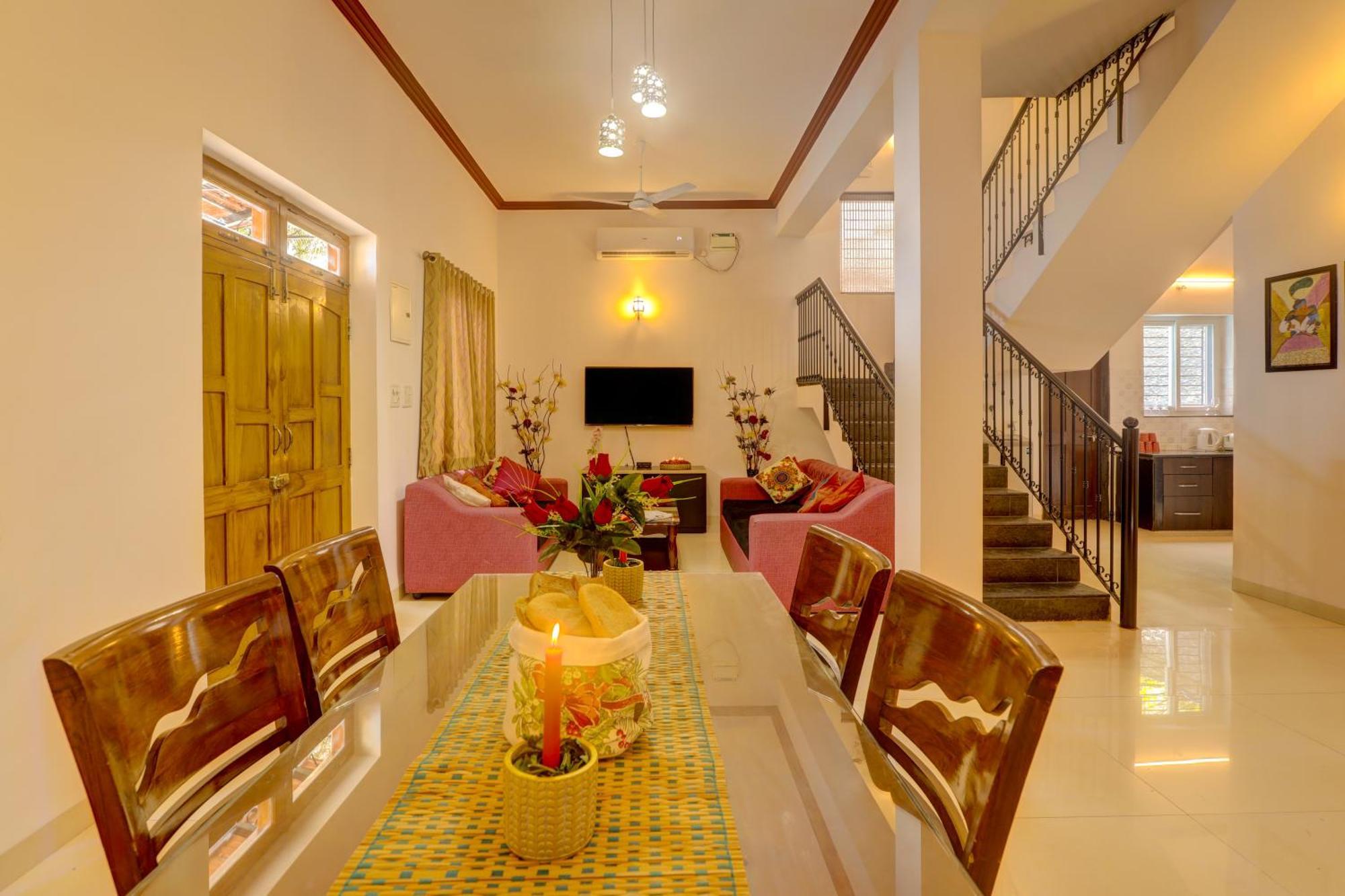 Ludo Private Pool Villa, Wifi-Caretaker-Parking, North Goa Бага Екстериор снимка